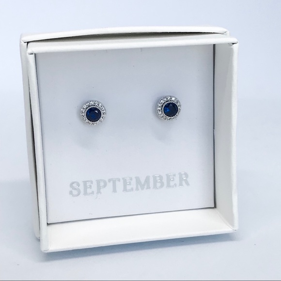 Chloe + Isabel Jewelry - 💌 Petite Bijoux Convertible Circle Studs-Sept Chloe + Isabel Jewelry - 💌 Petite Bijoux Convertible Circle Studs-Sept